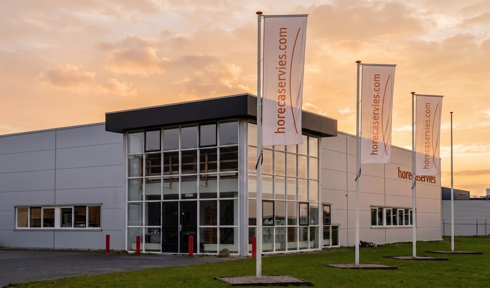 Riké Group breidt uit met overname Horecaservies